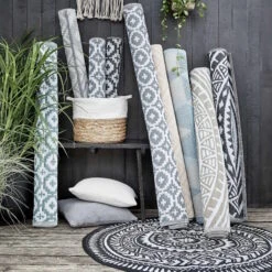 In- & Outdoor-Teppich Mosaik L 180 X B 118cm COLOUR CLASH In Salbei -Heimtextilien Geschäft butlers in and outdoor teppich mosaik l 180 x b 118cm colour clash in salbei 5