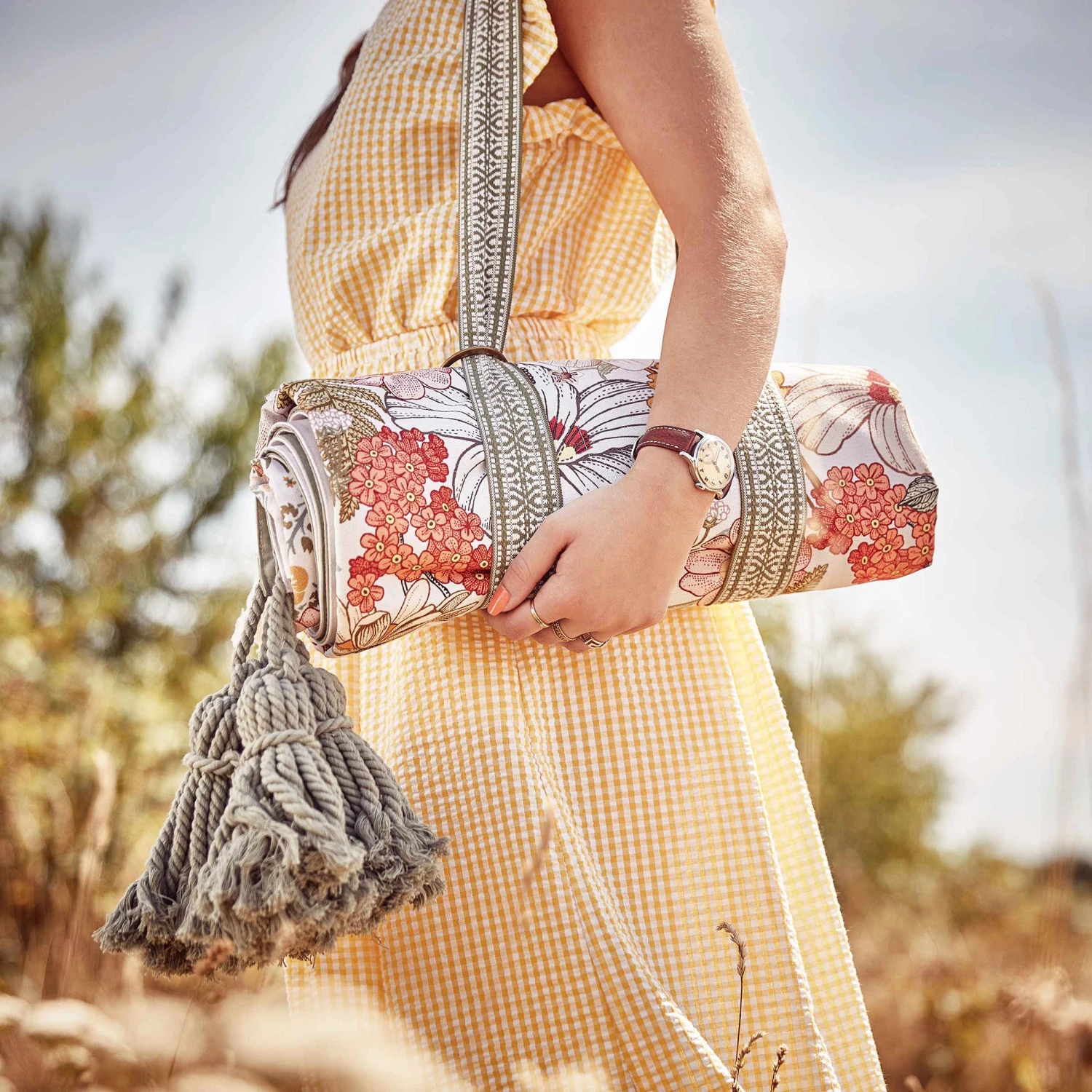 Picknickdecke L 175 X B 154cm BETWEEN FLOWERS In Creme 4 Picknickdecke L 175 X B 154cm BETWEEN FLOWERS In Creme – Bild 2